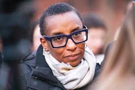 Bill Ackman backs outsider candidates for Harvard board