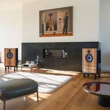 Nice Interior With Beautiful Audio Research Amp And Devore Fidelity Speaker Audio Room Hifi Room Audiophile Listening Room