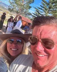 Three weeks ago, Allie married Dylan and there was so much love in the air  that I thought my heart was going to explode. I couldn't love this couple  more and I