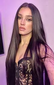 Name: Daria Zaritskaya Role: Vocalist Bands: Sershen & Zaritskaya Country:  Ukraine