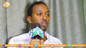 Hadal Jeedin-ta Gaashanle Sare Faarax Nuur Maxamed ee Munaasabad Gudiga ay  kula waregayeen 20kun oo dollar taas oo ka timi Jaliyadda Gobolka karkaar  ee Dalka Marekanka.