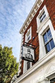 Pubs With Beer Gardens In London 8 Amazing Pubs With Outdoor Areas Primrose Hill London London Pubs Best Places In London