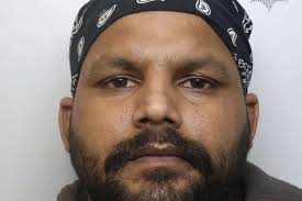 Murder trial jurors visit death-crash scene