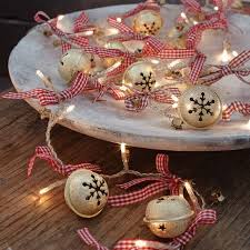 Suitable for train pets, call order in. 51 Ideas To Use Jingle Bells In Christmas Decor Digsdigs