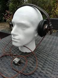 Panzer headset for sale. Dfh.b headset with DTF marking and 44 year marks.  Function not tested Metal and leather are a bit aged but in good condition  with some rust. With new