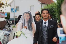 Für die eltern ist es ein. Turkische Hochzeit Asbach Baumenheim Donauworth Myheimat De