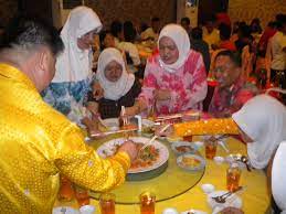 Mata pelajaran sejarah memainkan peranan penting ke arah matlamat pembangunan. Mari Bah Eratkan Perpaduan Melalui Makanan Tradisi 1malaysia Silamgemilang S Blog