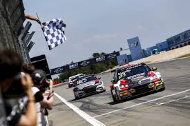 For uk tv coverage, ticktes and venue, see motorsports calendars at race active. Knaller Wochenende Von Fred Vervisch Am Nurburgring