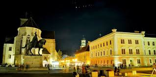Municipiul alba iulia este promovat și în acest an la târgul de turism al româniei iar atracțiile standului administrației locale sunt falnicii legionarii care formează garda. Ce Trebuie Sa Vizitam Daca Stam Doar O Zi In Alba Iulia Viziteaza Alba Iulia