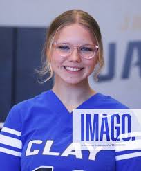 Syndication: Florida Times-Union Clay flag football s Shelby McClain is  pictured at High School