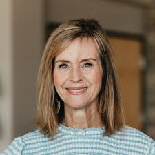 Janet Coon's Instagram, Twitter & Facebook