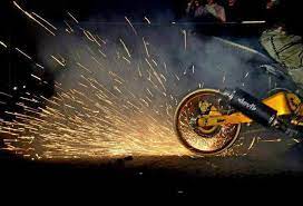 Les 24h du mans 2021 commencent dans… suivez en live les chronos. 24h Du Mans Moto Au Bleu 24h Du Mans Moto Moto Camping Bleu By Night