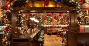 23 Nyc Restaurants With Holiday Decorations Eater Ny