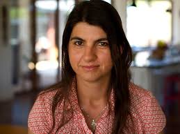 Susana Henderson's Instagram, Twitter & Facebook