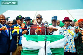 Buhari Performs Groundbreaking of Oloibiri Museum and Research Centre •  Okay.ng