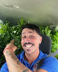 😍💪🏽✓Amante de las plantas aromáticas!!! Tenemos nuevamente disponible el  arbusto de caballero de la noche. Este hermoso arbusto es de fácil cuidado  no rompe aceras, y lo mejor de todo! Su aroma