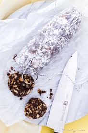 Kuchen ist einfach immer eine gute idee: So Einfach Wie Lecker Die Schokoladen Salami Die Italienische Version Des Deutschen Klassikers Kalter Hund Ist Das Perfekte Dessert Rezept Fur Den Herbst Und Schmeckt Gross Und Klein Filizity Com