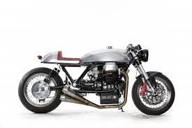 Launched in 2001 as an upgraded big brother to the v11 sport, it came kitted with öhlins suspension. Radical Guzzi