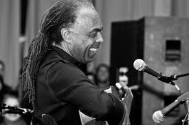 Gilberto passos gil moreira (born june 26, 1942), better known as gilberto gil (portuguese pronunciation: Gilberto Gil Der Ewige Tropicalist