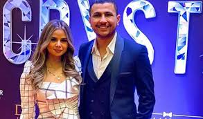 اتخطبت، كما أغلقت منة عرفة. Ø­Ù‚ÙŠÙ‚Ø© Ø§Ù†ÙØµØ§Ù„ Ù…Ù†Ø© Ø¹Ø±ÙØ© Ø¨Ù€ Ø¹Ù„ÙŠ ØºØ²Ù„Ø§Ù† Beirutcom Net