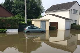 Trois Jours Apres Les Inondations Laventie A Toujours Les Pieds Dans L Eau
