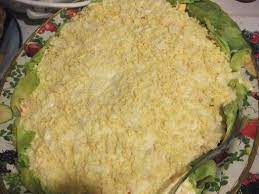سلطة البطاطا الحلوة‎) is an arab salad, made typically of sweet potato, onion, olive oil, mashed garlic, salt, ground pepper, grated ginger, black pepper, cinnamon sticks, raisins, coriander, ground sugar, and water. Cook Island Potato Salad Mainese Food Cooking Recipes Island Food