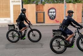 The front entrance to lapd headquarters on 1st st. Lapd Investigating Valentine Like Post Of George Floyd You Take My Breath Away