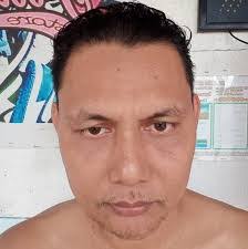 April Ebert's Instagram, Twitter & Facebook