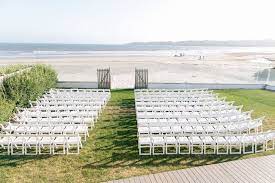 Longwood Venues Newport Beach House A Longwood Venue Kim Chauvin Photography Newport Bea Newport Beach House Rhode Island Wedding Beach Wedding Inspiration