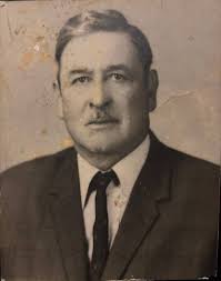 Esta fotografía la obtuve de tía Rosita Toledo, según han puesto en los  comentarios es el funeral de su mamá Mercedes Toledo Reynoso, si fuese así,  esta foto fue tomada el 28