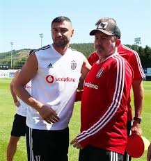Burak, beşiktaş formasıyla son golünü 2007 yılında trabzonspor deplasmanında atmıştı. Burak Yilmaz Besiktas A Veda Etti
