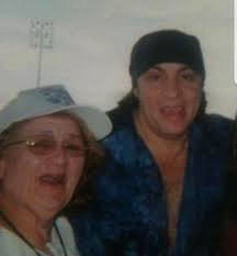 James Gandolfini bought 450 Kobold watches, (40 were made of gold), for the  cast and crew of “The Sopranos” as farewell presents during the filming the  show's final season. He was a