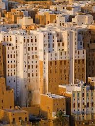 This 2 000 Year Old City In Yemen Is Known As The Manhattan Of The Desert Yemen Architecture Islamic Architecture