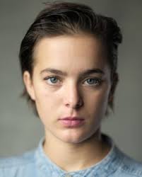 Актёры, режиссер и создатели сериала Станция одиннадцать (2021-2022)