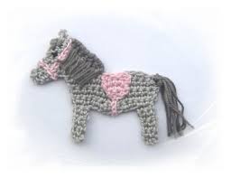 savo design gehakeltes pferd grau klein hakelapplikation crochet horse animales de ganchillo ovejas de ganchillo hojas de ganchillo