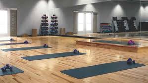 Our bloomington hotel offers a pool as well as a fitness center with plenty of weights and cardio equipment. Club Features And Amenities At Bloomington South Life Time