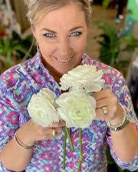 Lesley's Flowers & Gifts