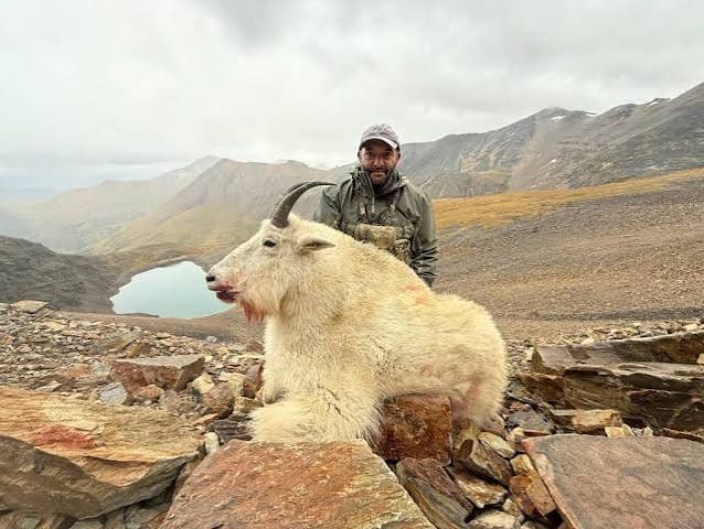 Mountain Goat Outfitters BC - Scoop Lake Outfitters