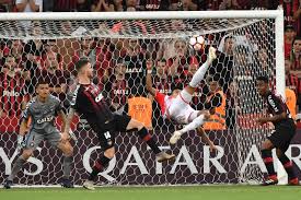 Uma pessoa com postura diferenciada em 2018, foi eleito, por exemplo, o melhor goleiro do brasileirão pelo site de estatísticas footstats. Atletico Pr Bate O Junior Barranquilla Nos Penaltis E Conquista A Sul Americana Jornal Do Comercio