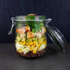 Bocasalade Crevettes Quinoa Et Sauce Au Cumin La Cerise Sur Le Maillot Recette Cuisine Et Boissons Alimentation Salades En Bocal