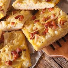 Frisch Aus Dem Ofen Dieses Zwiebelkuchen Rezept Musst Ihr Im Herbst Probieren Rezept Zwiebelkuchen Rezepte Zwiebelkuchen