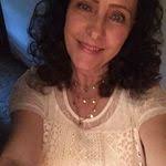 Lora Eversole's Instagram, Twitter & Facebook