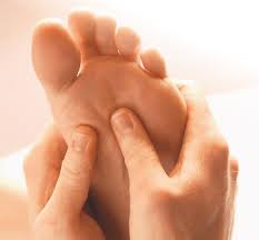 Kaki merupakan salah satu bagian tubuh yang dapat mengalami gangguan, termasuk telapak kaki sakit. Urut Lancarkan Aliran Darah