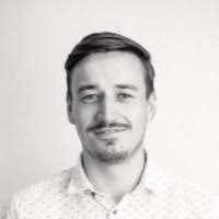 300+ profilů „Strachota“