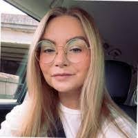 Yesenia Powell's Instagram, Twitter & Facebook