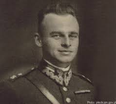 Il est la seule personne connue internée de son propre gré dans le camp. Poland Pl In 1940 Witold Pilecki Deliberately Had Facebook