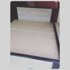 for sale wood bed size 200x180 new price 15 bd للبيع سرير خشب مقاس 180x200 جديد السعر 15 bd tel 33770050