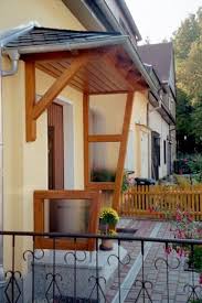 Das Vordach Odenwald Ist Ein Erstklassig Verarbeitetes Walmdach Veranda Design Vordach Holzvordach