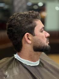 Não costumo postar fotos de cortes no meu feed, porque esse não é o foco do  meu conteúdo. Mas quis compartilhar esse antes e depois para mostrar como o  visagismo é essencial