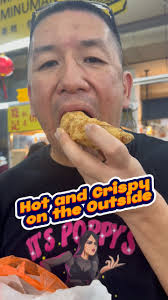 #Foodie #MalaysianFood #Banana #FriedBanana #PisangGoreng At Imbi Kuih  Bakut to try their signature ‘Pisang Goreng’ Fried Banana. Its sooo good  with the hot soft inside and crispy outside layer. A ...